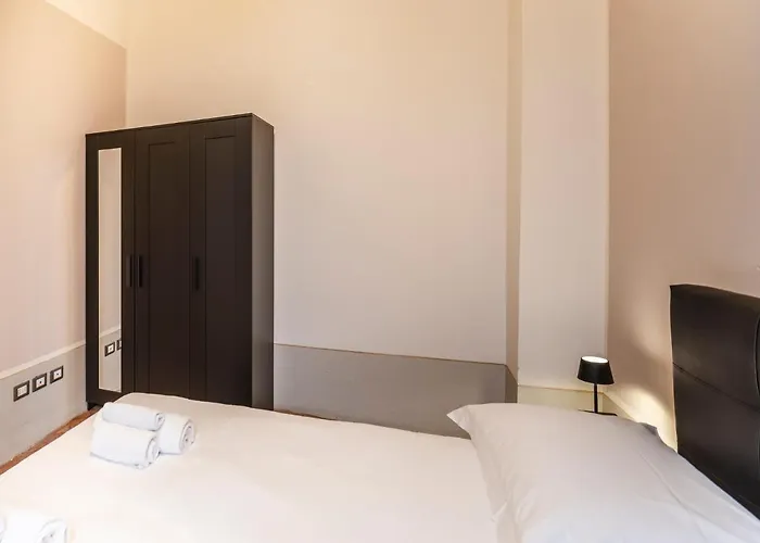 Centro Sant'Ambrogio Flat